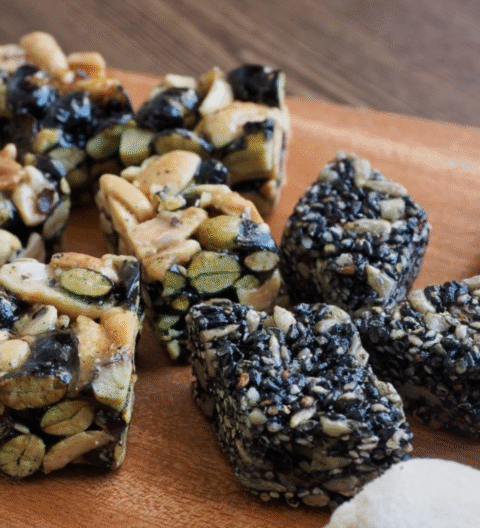 Sesame Black & Groundnut Energy Bars